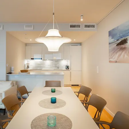 Ocean Pearl In Kuningatarranta Apartment *