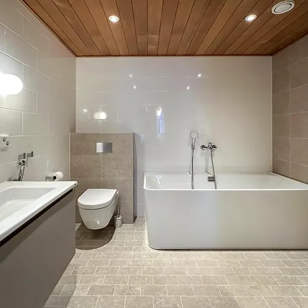 Ocean Pearl In Kuningatarranta Hanko