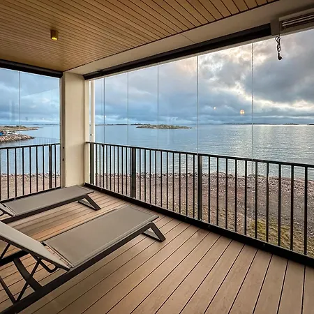 Ocean Pearl In Kuningatarranta Hanko