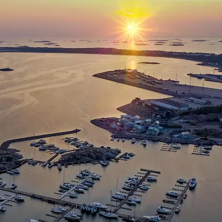 Ocean Pearl In Kuningatarranta Appartement *